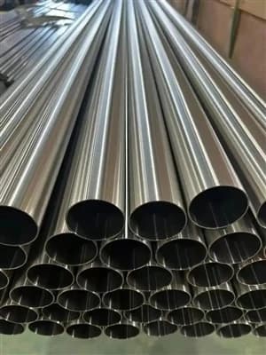 راهنمای تأمین لوله فولادی ضد زنگ برای صنعت نفت و گاز | انتخاب API 5L و ASTM A312